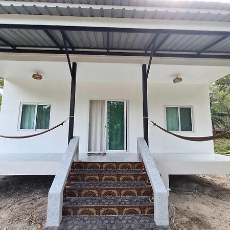 Vijit Bungalow Koh Phayam Luaran gambar